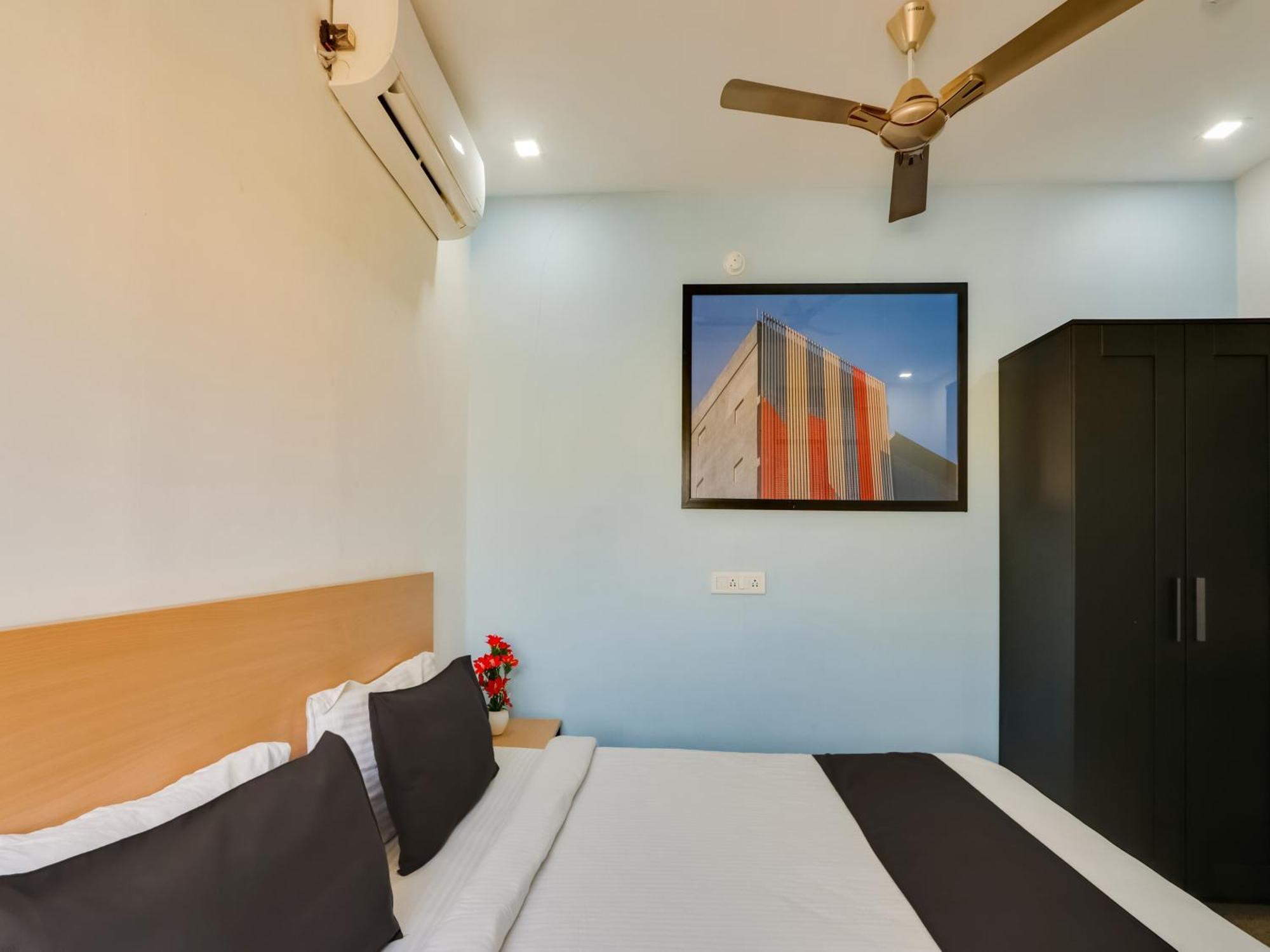 Super Townhouse Qualia Prime Hotel Near Nexus Mall Hyderabad Exterior foto